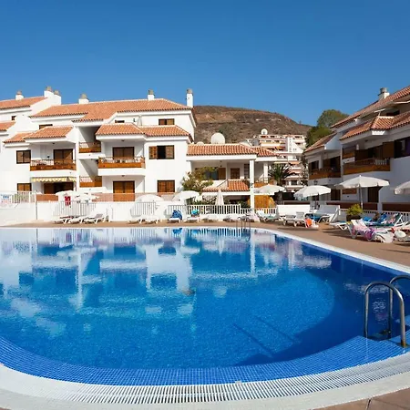 Apartamento Dos Terrazas: ático En Complejo Residencial