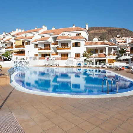 Apartamento Dos Terrazas: ático En Complejo Residencial *